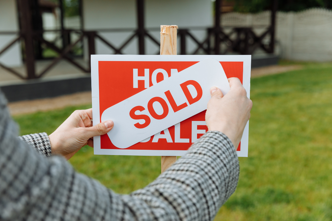 •	Planning to sell your Melbourne investment property before July 2027? Start the conveyancing conversation now